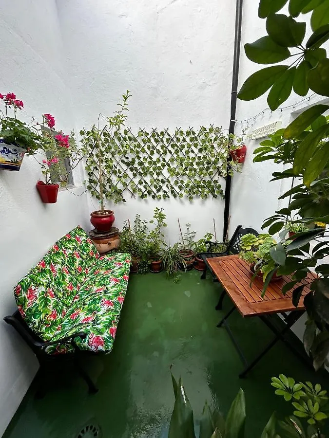 הוילה רונדה Cozy Town House With Terrace And Free Wifi